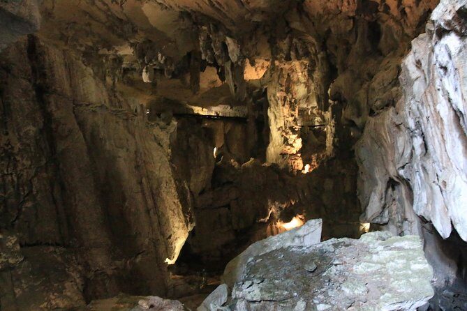 3 Days 2 Nights Unesco World Heritage Mulu 4 Showcaves - Where Mulu’s caves fit on the Borneo bucket list