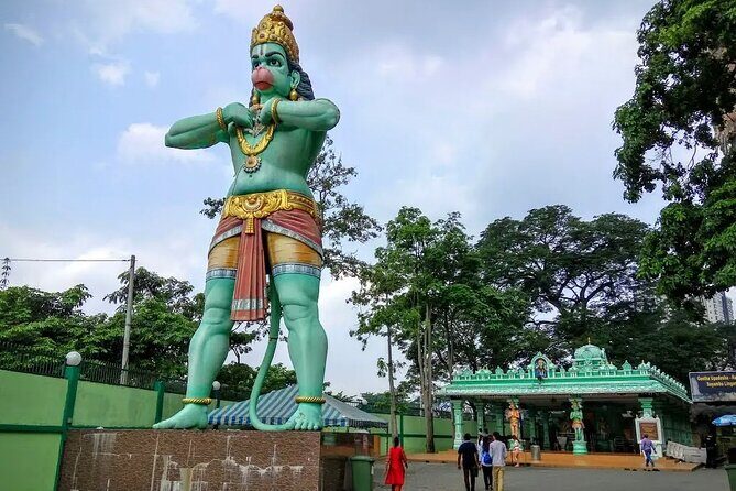 3-Hour Countryside and Batu Tour in Malaysia - Batu Caves in one afternoon: how the 3.5-hour format feels
