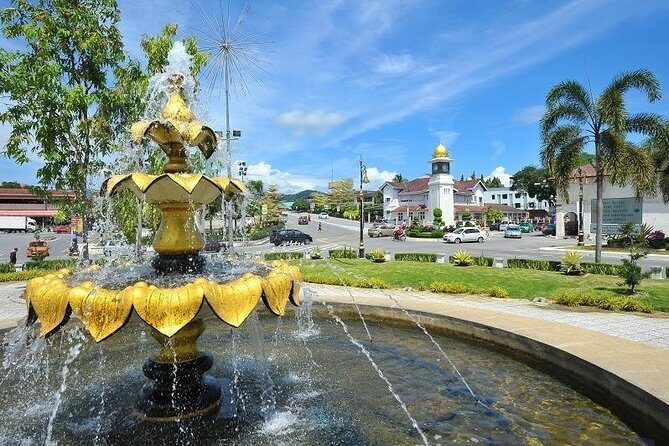 7-Days Best of Malaysia - The East Coast Change of Mood: Kota Bharu Wet Market to Kuala Terengganu