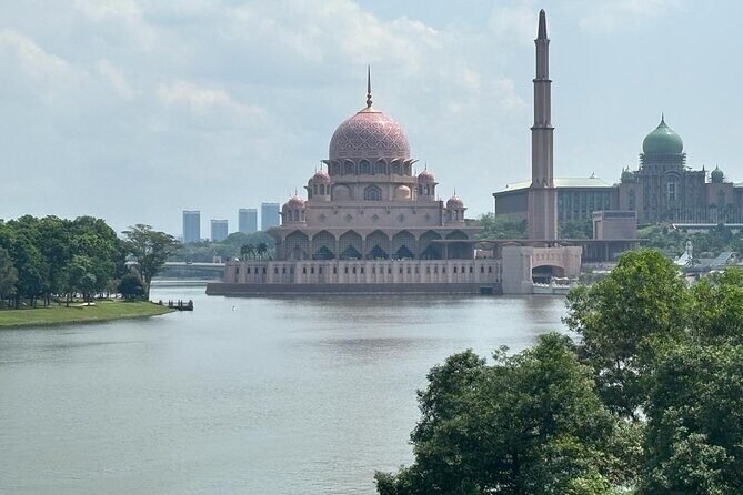 Batu Caves & Putrajaya City Tour - Masjid Besi, Millennium Monument, and the Moroccan Pavilion Stops