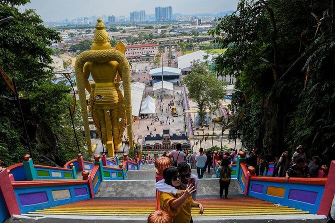 Batu Caves, Royal Selangor Pewter and Batik Factory Tour - The brief stop at Asni Experiences: short, keep it light
