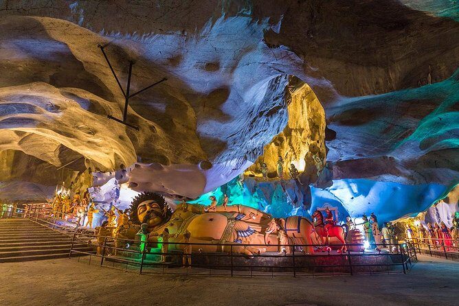 Batu Caves Tour from Kuala Lumpur - The 272 steps to the upper views: do you climb, or pace it?