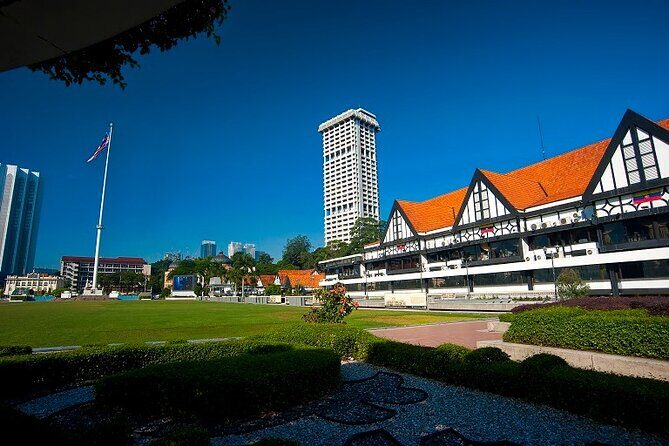 Best of Kuala Lumpur City Tour Including National Museum and National Monument - Istana Negara Photo Stop: Seeing the Royal Residence From the Outside