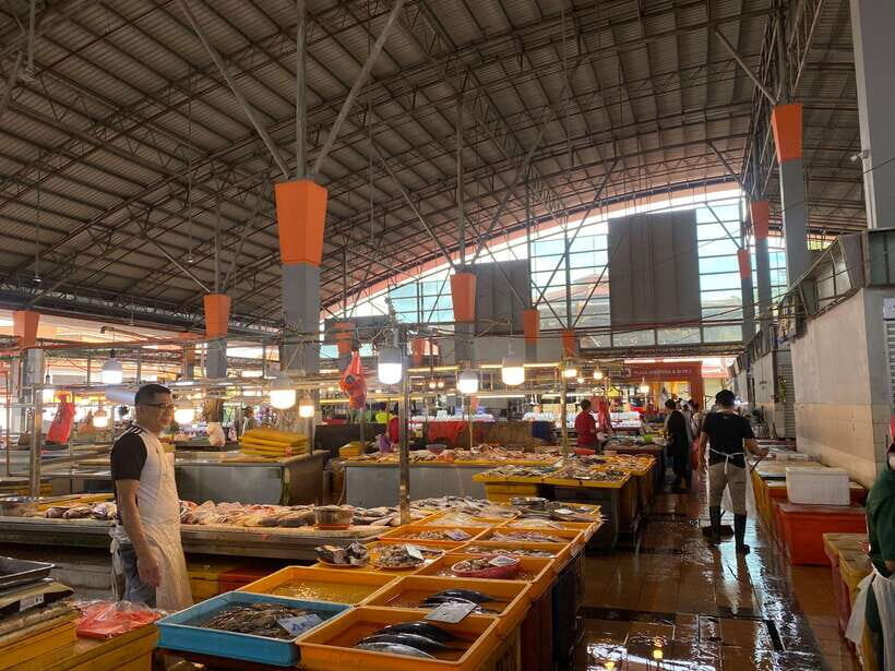 Best of Kuching: Heritage & Kampong Bike Tour - Where you start: Paradesa Borneo, safety checks, then riding out