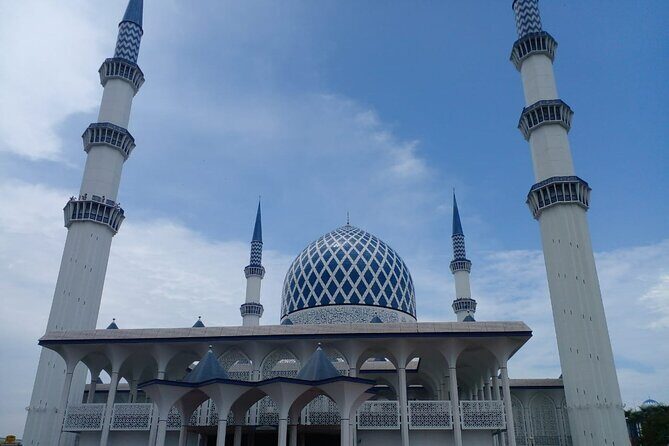Blue Mosque And Batu Caves Private Tour from Kuala Lumpur - Blue Mosque and Batu Caves in one private outing