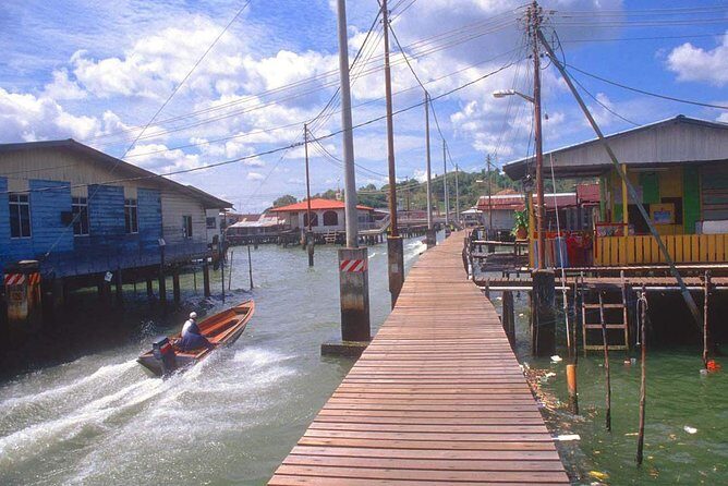 Brunei Heritage Tour - Borneo Tours by Brighton: quick start, clear handoff