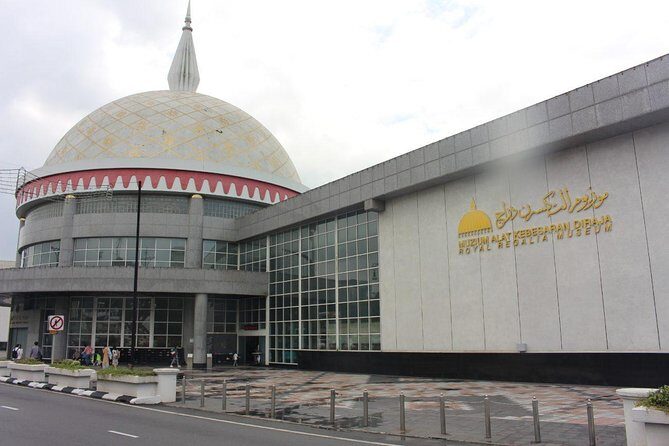 Brunei Heritage Tour - The Empire Brunei: luxury architecture you can recognize instantly