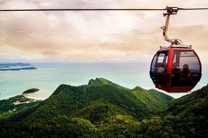 Cable Car and Oriental Village from Langkawi - What the included SkyRex and glass-bottom bits mean for your day