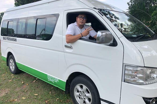 ~Chauffeur: Johor Bahru to Singapore Van Transfer - Johor Bahru to Singapore by private van: what you’re really paying for