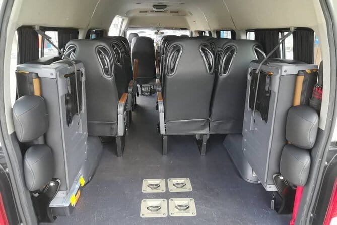 ~Chauffeur: Johor Bahru to Singapore Van Transfer - The communication rhythm: WhatsApp/SMS beats last-minute chaos