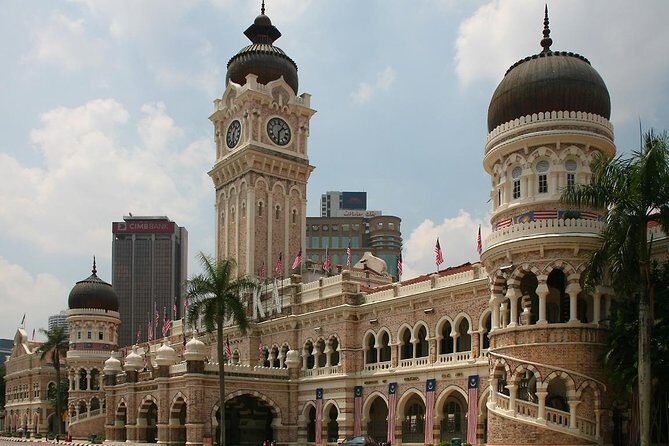 City and Batu Caves Tour - Batu Caves: 272 Steps, 400-Million-Year Limestone, and Modesty Rules