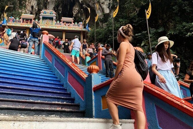 Countryside Tour Waterfall, Hot Springs & Batu Caves With Lunch - Templer Park break and lunch in Kuala Lumpur: the wrap-up part of the day