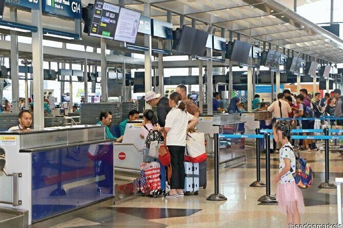 Departure Transfer : Kuala Lumpur City to Kuala Lumpur International Airport - Communication That Helps: English-Speaking Drivers and Clear Flight Info