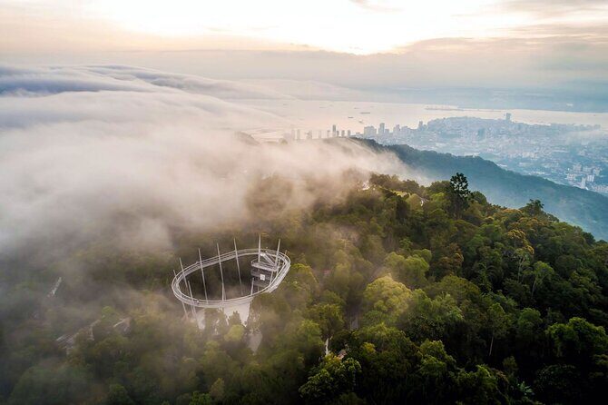 Discover Penang: City Highlights, Kek Lok Si Temple & Penang Hill - Hotel pickup and the 9am start: how to get the best experience