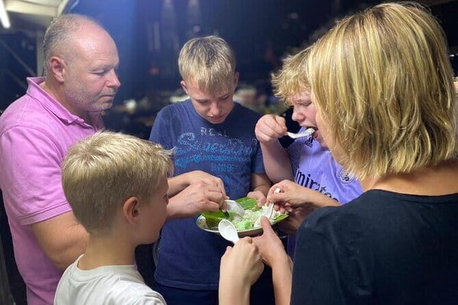 Eat Like a Local in Kuala Lumpur - Stop-by-stop: how the evening likely feels in real life