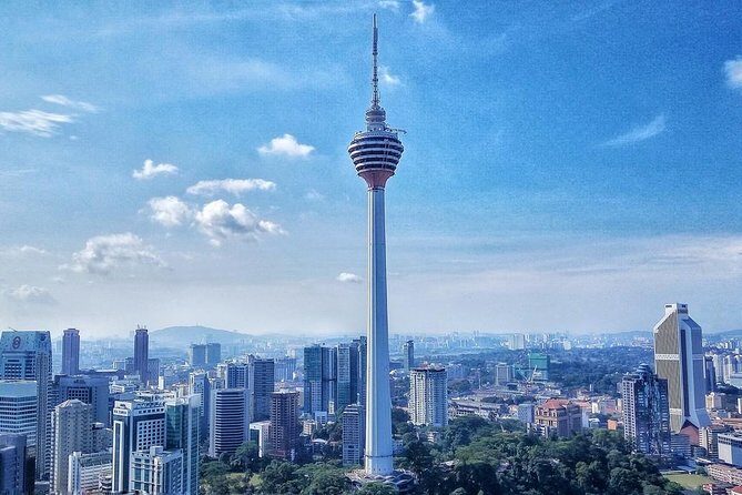 Elevated Flavors: Dine 282m Above Ground at Kuala Lumpur Tower - The view math: windows, Petronas, and why seating matters
