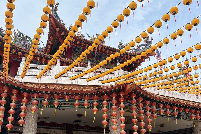 Exclusive Half Day Batu Caves and Private City Tour Kuala Lumpur - Getting the Timing Right: 9am vs 2pm and How to Stay Comfortable