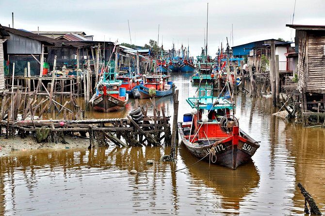 Fireflies Tour and Batu Cave Visit with Boat Ride and Seafood Dinner - Why this KL private day trip feels efficient