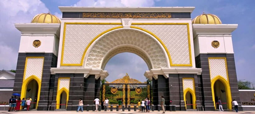 From Kuala Lumpur: City Tour with 21 Attractions - Mosques, Merdeka 118, and Independence Square: the KL story in layers