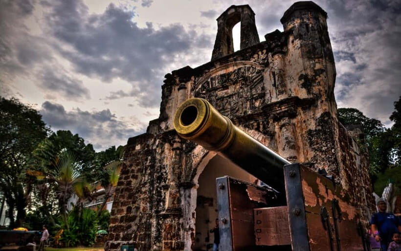 From Kuala Lumpur: Historical Private Malacca Day Tour - Jonker Street Chinatown: antiques, street food, and Peranakan life