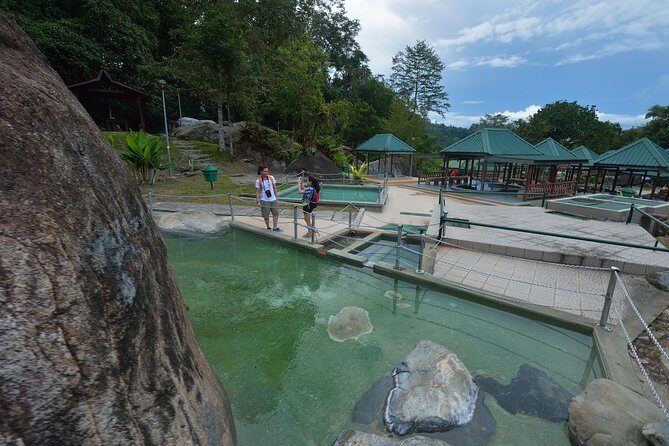 Full-Day Kinabalu Park and Poring Hot Spring Day Trip - The Poring Hot Springs transition: soak first, then go up