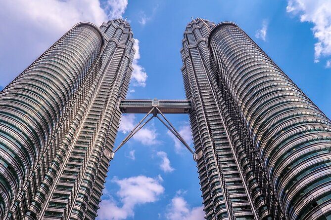 Full Day Kuala Lumpur City Tour with Petronas Twin Tower Tickets - Petronas Twin Towers Skybridge: the 88th-floor payoff