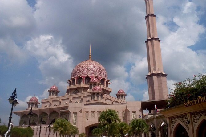 Garden City of Putrajaya, Pink Mosque, Lake Boat Joyride(Guided) - Time management: why 4 hours 30 minutes can still feel full