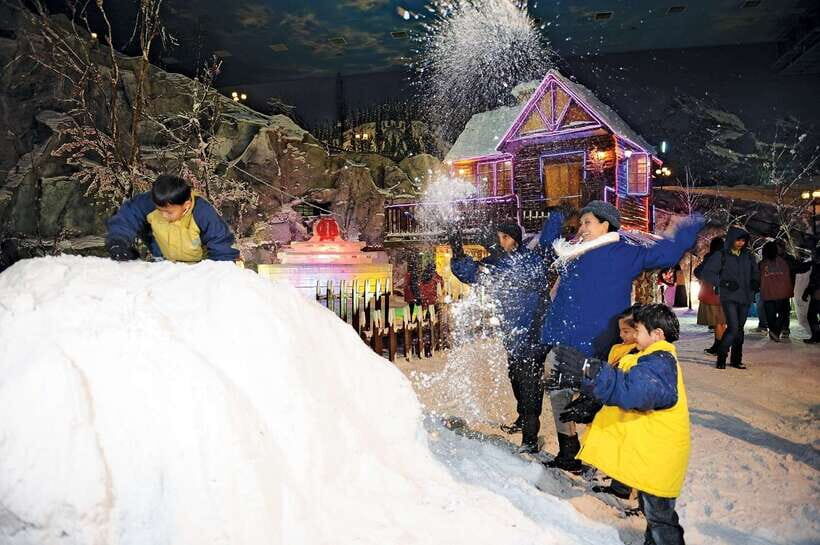 Genting Highland: Private Day Trip from Kuala Lumpur - Private A/C ride from KL: comfort you feel on the way up