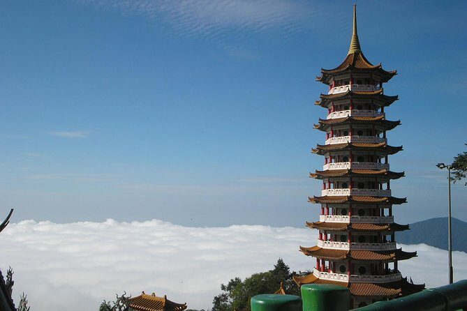 Genting Highlands & Batu Caves Day Tour + Chin Swee Temple - Batu Caves: the must-see temple complex and the stairs reality check