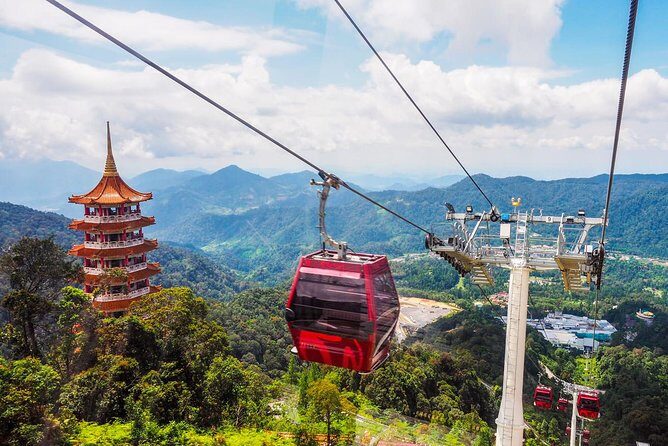 Genting Highlands Fun Day Trip from Kuala Lumpur - Getting picked up and living inside the 8-hour clock