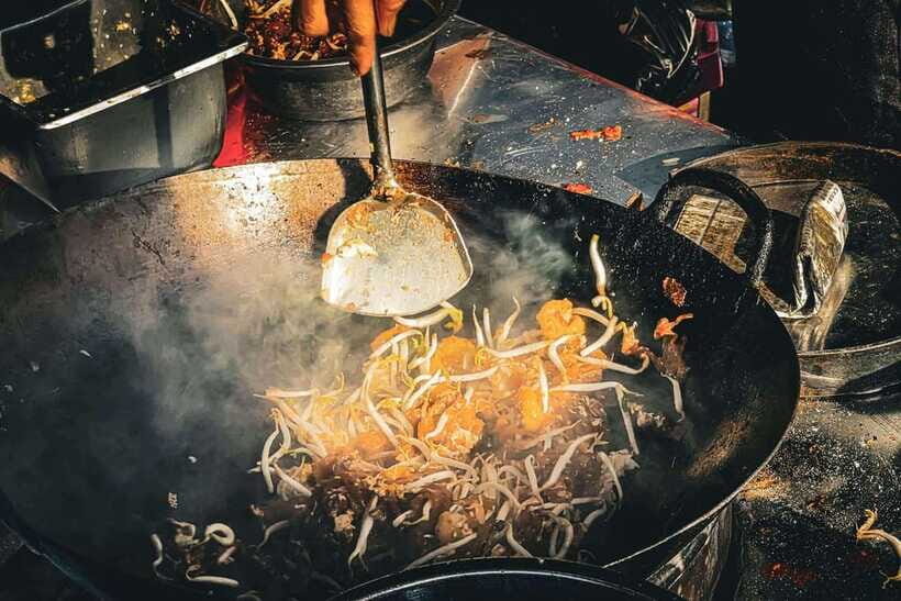 George Town: Authentic Food Tour with 12+ Tastings - Indian Muslim Cuisine and the Spice Rhythm of Penang