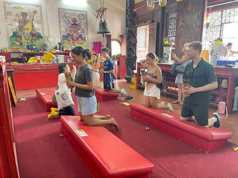 George Town: Heritage Walking Tour with Street Food Tasting - Lebuh Armenian: Shophouses, Street Art, and People Watching