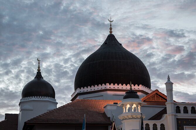 Georgetown And Penang City Highlights Half Day Tour - Fort Cornwallis and Lebuh Light: colonial traces without the long museum day