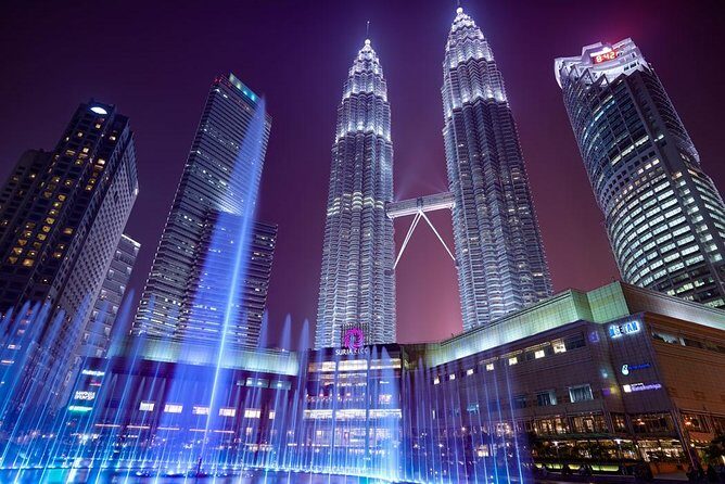 Glittering Night at Lake Symphony, River of Life & Saloma Bridge - A smooth night plan in 3.5 hours: the value of a focused KL loop