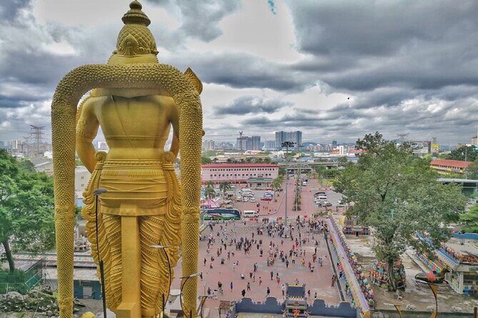 Half Day Cultural And Batu Caves Tour in Kuala Lumpur - A half day that strings Batu Caves and KL neighborhoods together