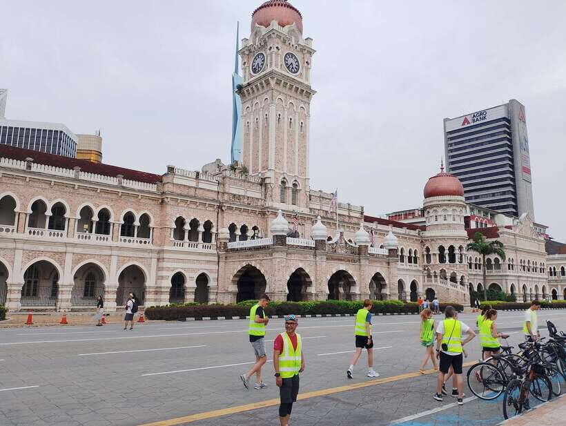 Hidden Kuala Lumpur: 4-Hour Bike Tour - Places of Worship and Religion as Part of the Street Scene