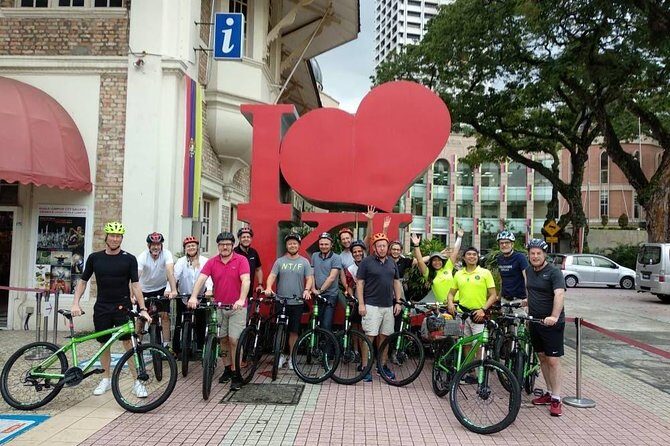 hidden secrets of kuala lumpur - Stop 1: Saloma Bridge and the last local heritage village feel