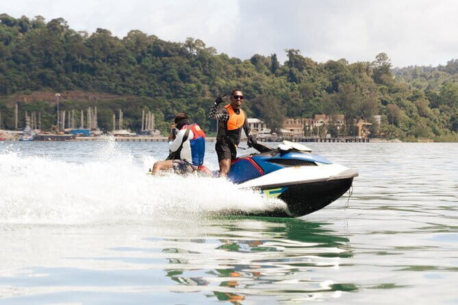 Jet Ski Tour Ruby Package - Eagle Square and the Eagle Moment: Short Stop, Big Photo Energy