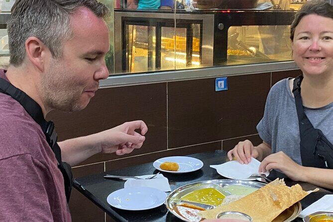 KL's Inside Scoot - The Stop-by-Stop Morning: Food Stops and City Anchors