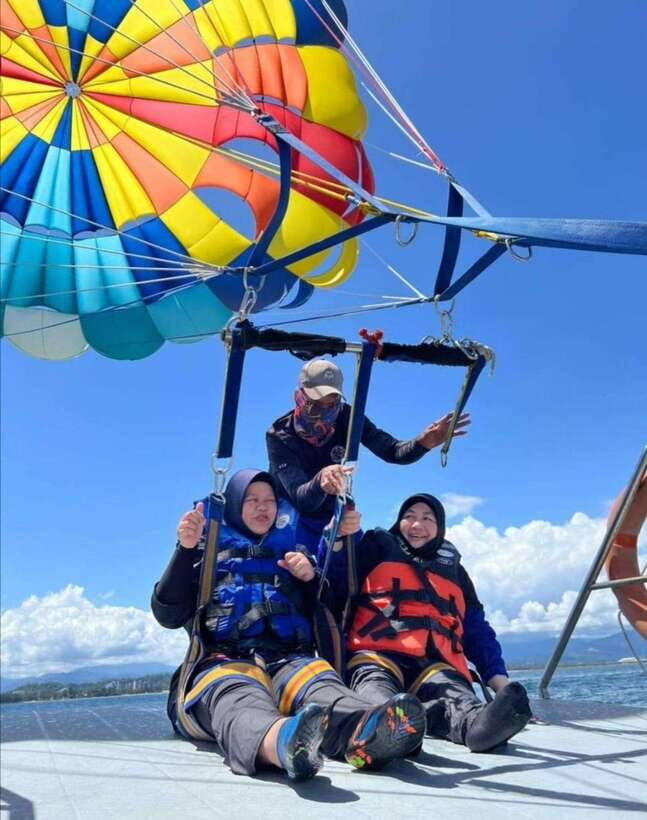 Kota Kinabalu Islands Hoping - Mamutik Island: smaller, calmer, and good for a quieter swim