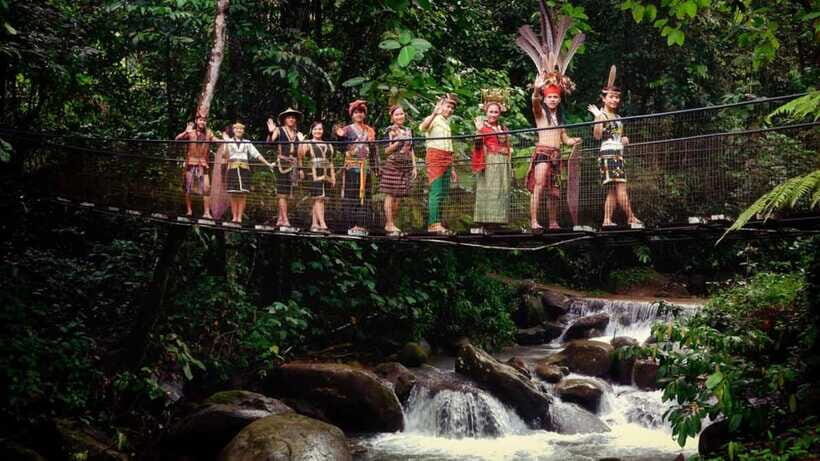Kota Kinabalu : Mari-Mari Cultural Village Day Tour - Food tasting and lunch/high tea: a simple break that keeps momentum