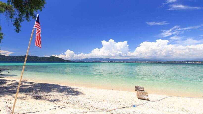 Kota Kinabalu: Snorkeling & Island Hopping Sapi & Manukan - Sapi Island: snorkeling, soft sand, and the best chance for easy fun