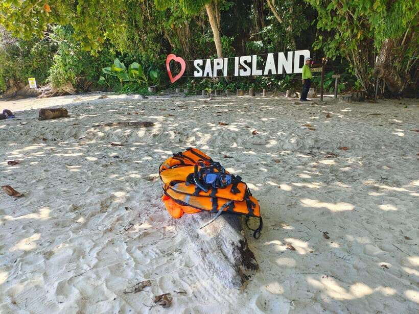 Kota Kinabalu: Twin Island Day Trip Tour ( Sapi & Manukan ) - Kota Kinabalu Twin Island Trip: the vibe you should expect