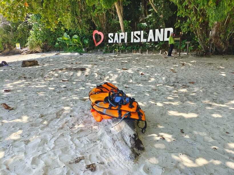 Kota Kinabalu: Twin Island Day Trip Tour ( Sapi & Manukan ) - Pickup and drop-off at select Kota Kinabalu hotels