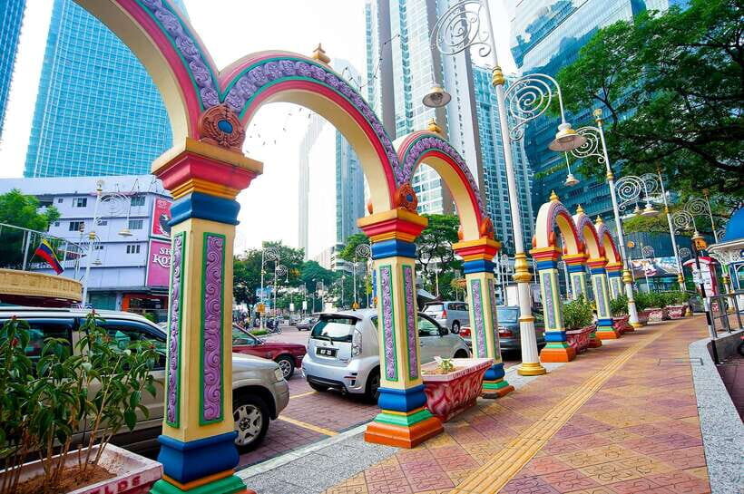 Kuala Lumpur: 4-Hour Authentic Local Markets & Event Tour - Should You Book the Kuala Lumpur Ramadan Markets & Event Tour?