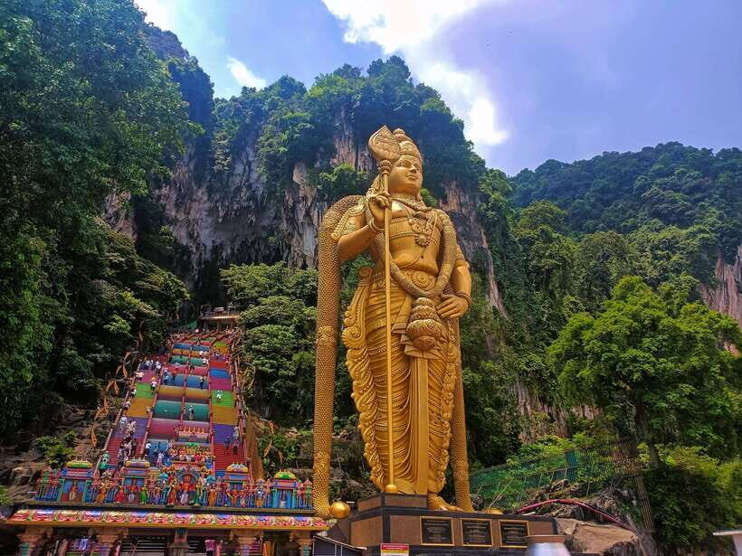 Kuala Lumpur: Batu Caves, Ramayana Caves & Kanching Falls - Kanching Falls in the Rainforest: Seven Tiers, Cool Pools, and Real Hiking