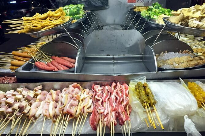Kuala Lumpur Best Food Tour With A Guide - Stop 4: An old-school coffee house break in Chinatown