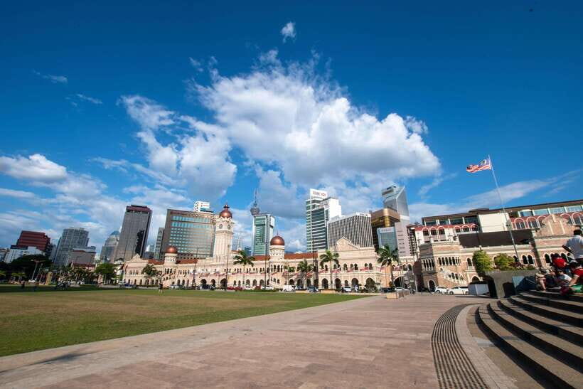 Kuala Lumpur: City Sights, Batu Caves and Fireflies Day Trip - Fireflies and blue tears on the Selangor River: what you’re really looking for