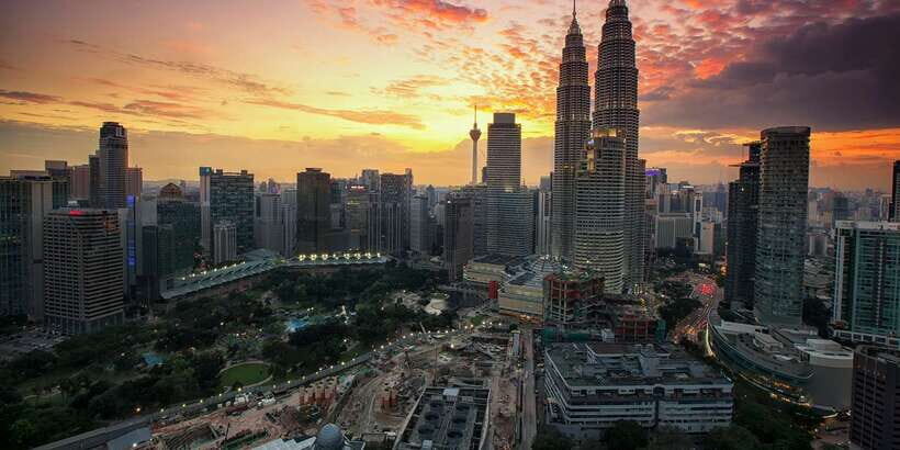 Kuala Lumpur City Tour with KL Tower Ticket - KL City Gallery and the River of Life: the best “mini-map + real map” pairing