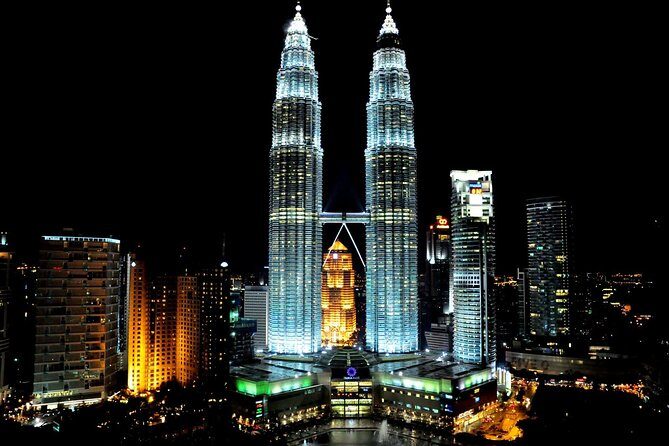 Kuala Lumpur Customizable Private Tour Including Driver - Your English-speaking driver: what live commentary really does